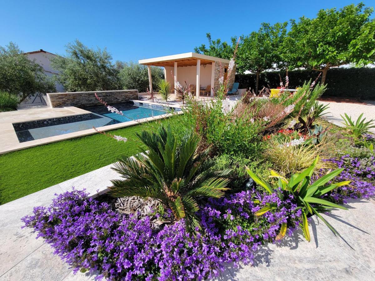Villa Tropez Chambres D'Hotes Le Luc Exteriör bild