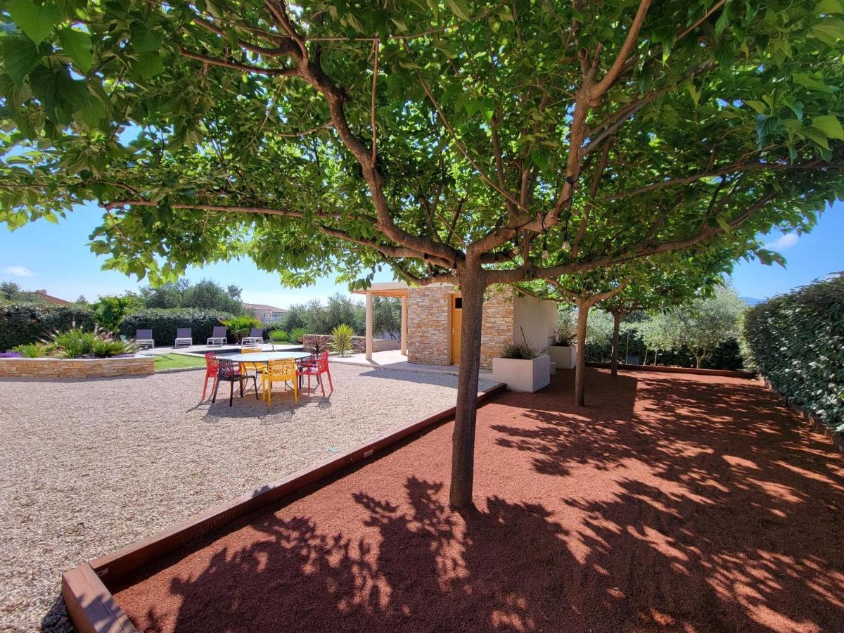 Villa Tropez Chambres D'Hotes Le Luc Exteriör bild